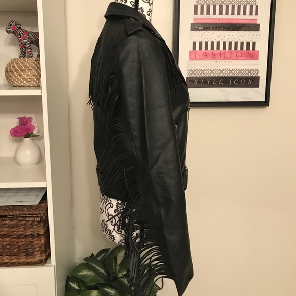 🚫 SOLD 🚫 Faux Leather Fringe Jacket - Picture 7 of 15
